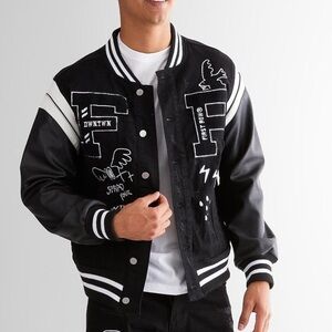 Men’s First Row Varsity Denim Stretch Jacket Buckle Sold Out NWOT Size Large